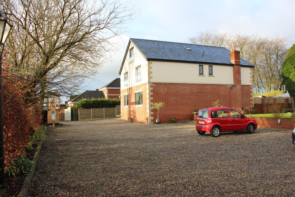 Fifty One And A Half Boutique B&B Clitheroe Buitenkant foto